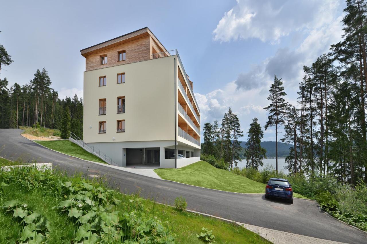 Element Lakeside Apartments Ліпно-над-Влтавою Екстер'єр фото